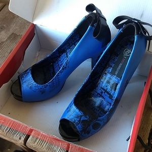 JustFab Iron fist LTD edition Blue Zombie pumps